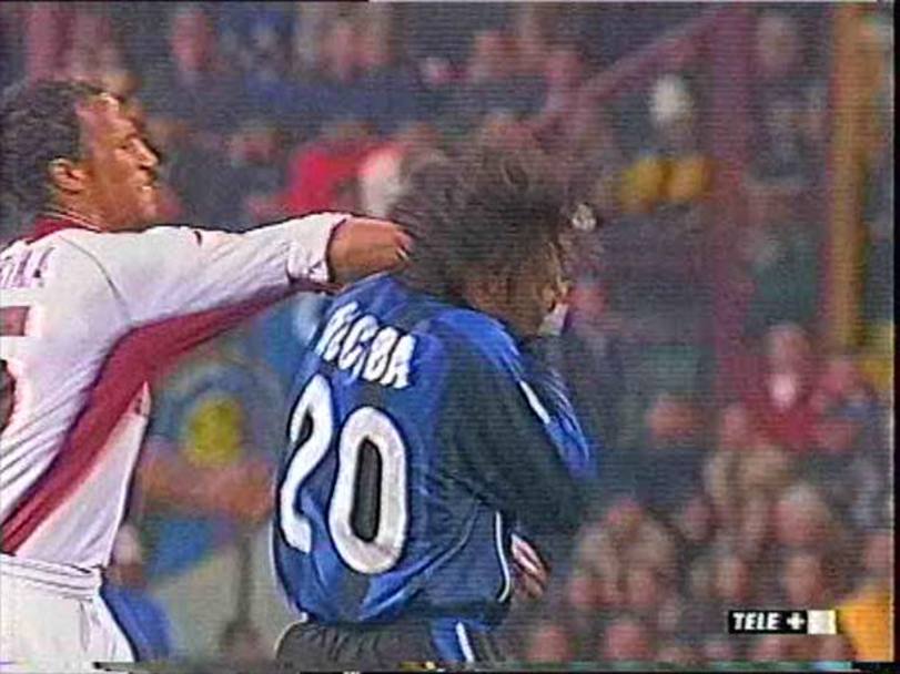Serie A Inter - Roma 2001/2002. Destro di Zebina su Recoba (Tele+)